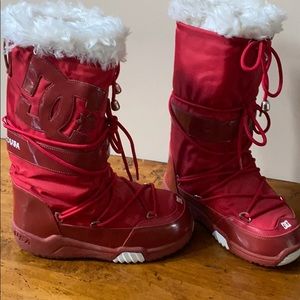 DC snow moon boots